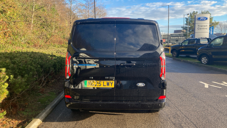 Ford Transit Custom E-320 L1 Rwd 100kW 65kWh H1 Van Limited Auto